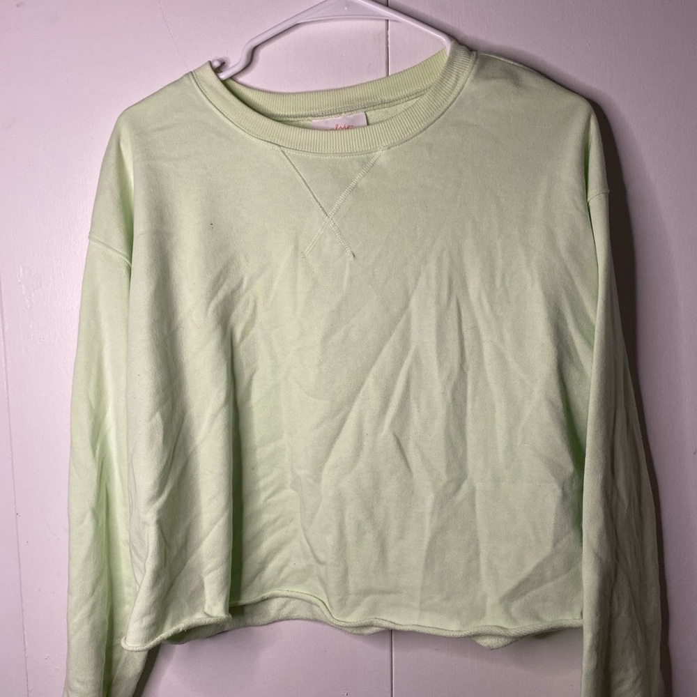 long sleeve cropped crewneck